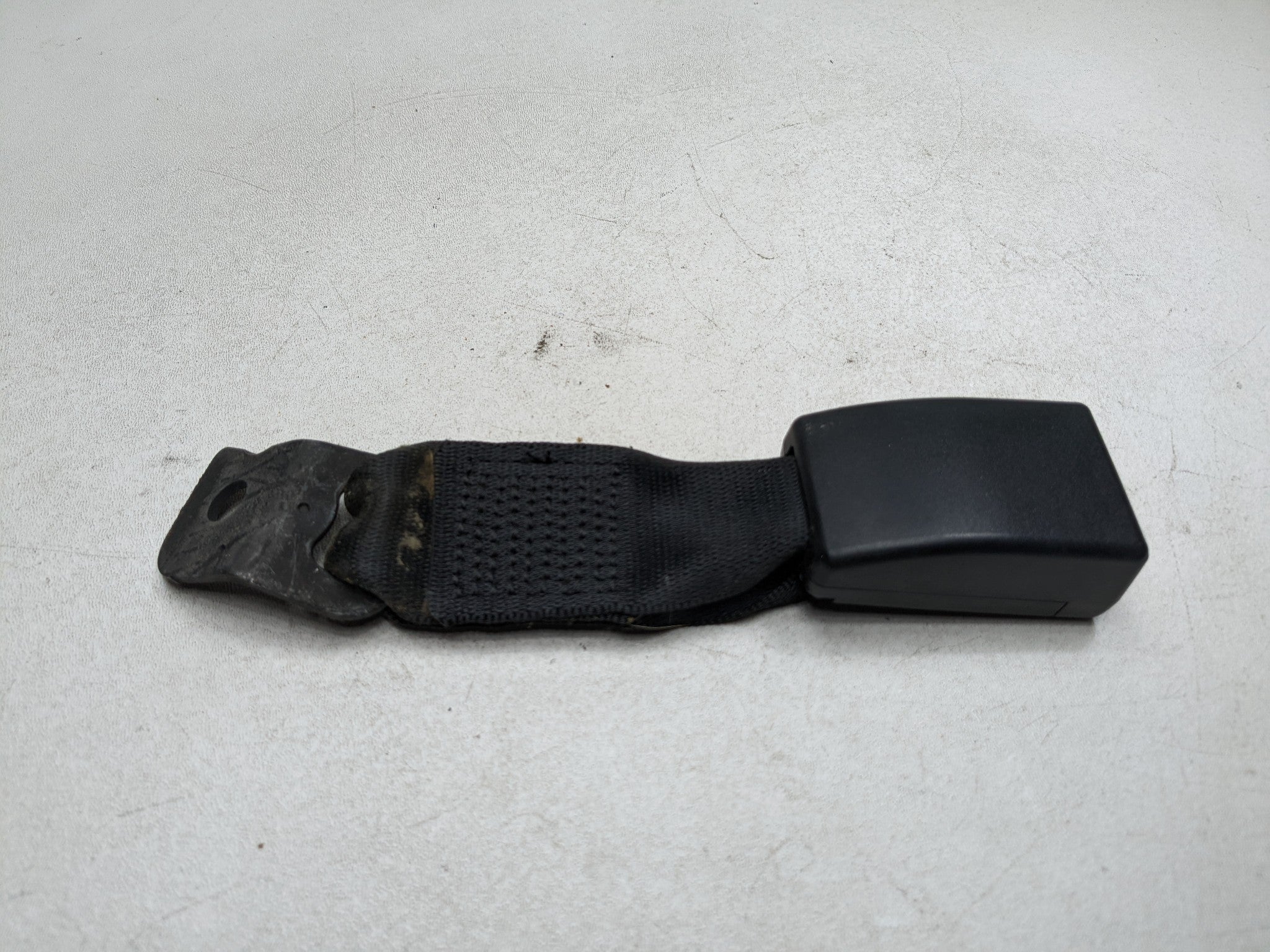 2013 - 2015 BMW X1 OEM SEAT BELT BUCKLE RECEIVER REAR LEFT DRIVER SIDE