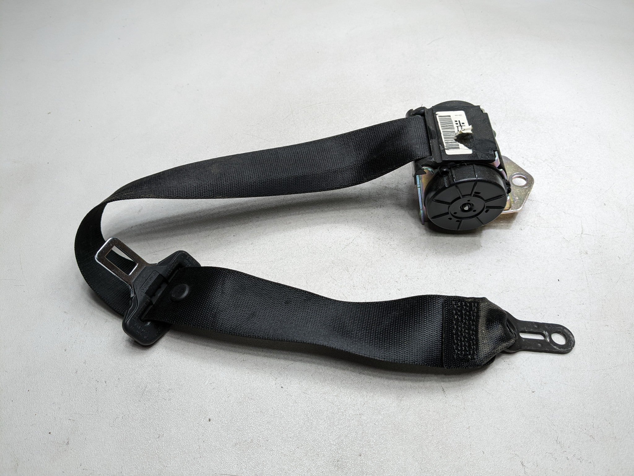 2013 - 2015 BMW X1 OEM SEAT BELT RETRACTOR ASSEMBLY REAR RIGHT PASSENGER SIDE