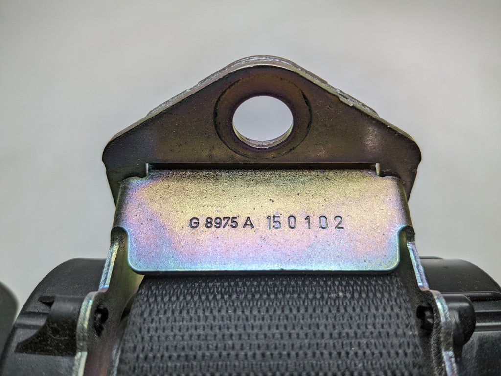 2013 - 2015 BMW X1 OEM SEAT BELT RETRACTOR ASSEMBLY REAR RIGHT PASSENGER SIDE