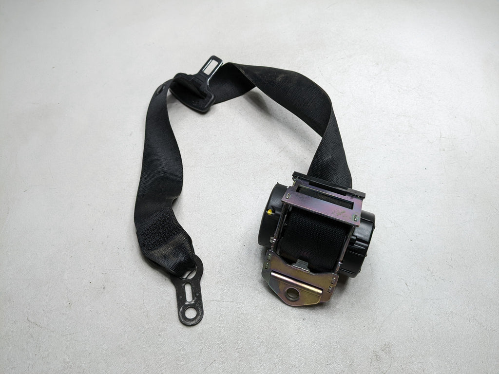 2013 - 2015 BMW X1 OEM SEAT BELT RETRACTOR ASSEMBLY REAR RIGHT PASSENGER SIDE