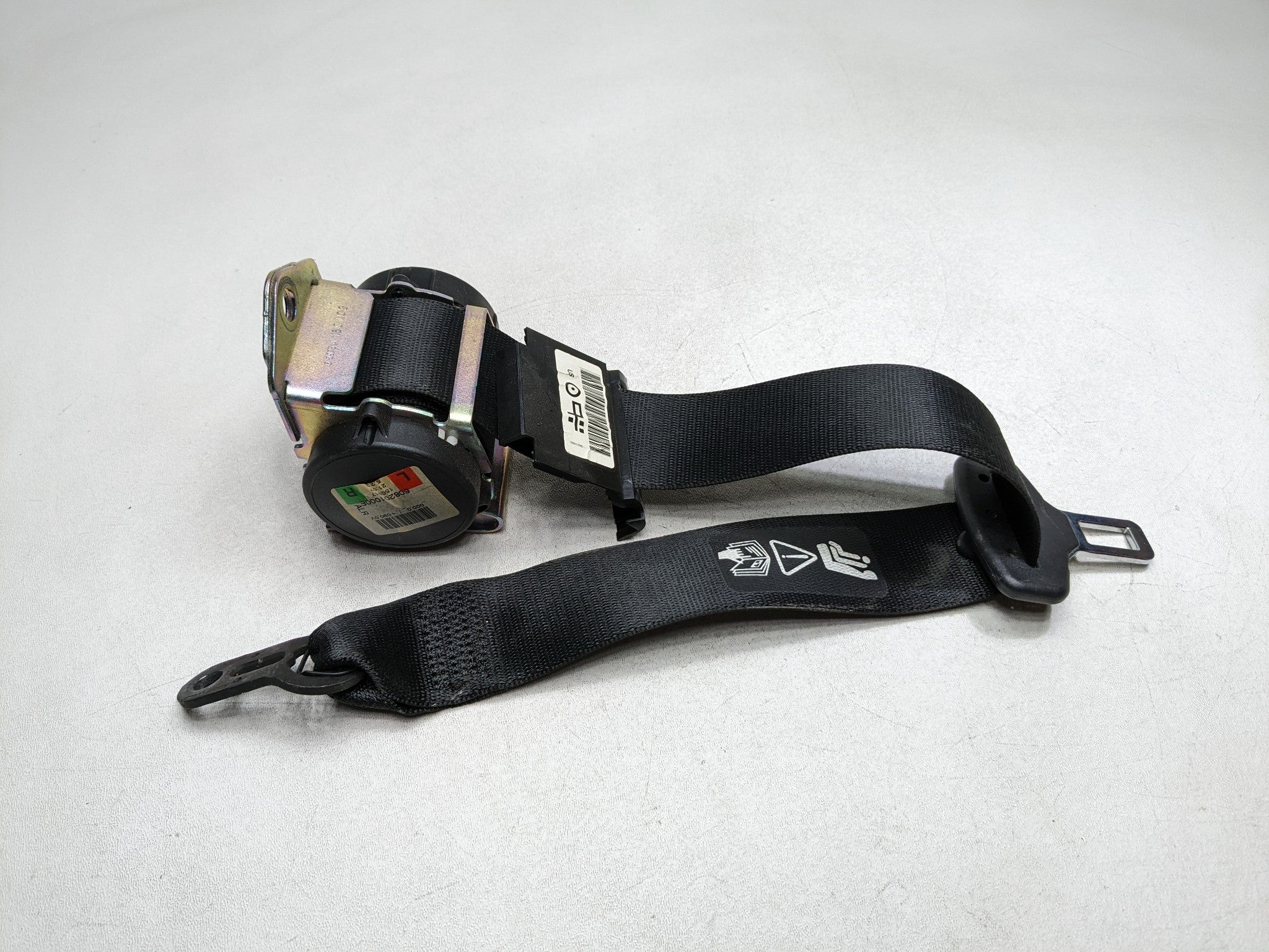 2013 - 2015 BMW X1 OEM SAFETY SEAT BELT RETRACTOR BLACK REAR LEFT DRIVER SIDE