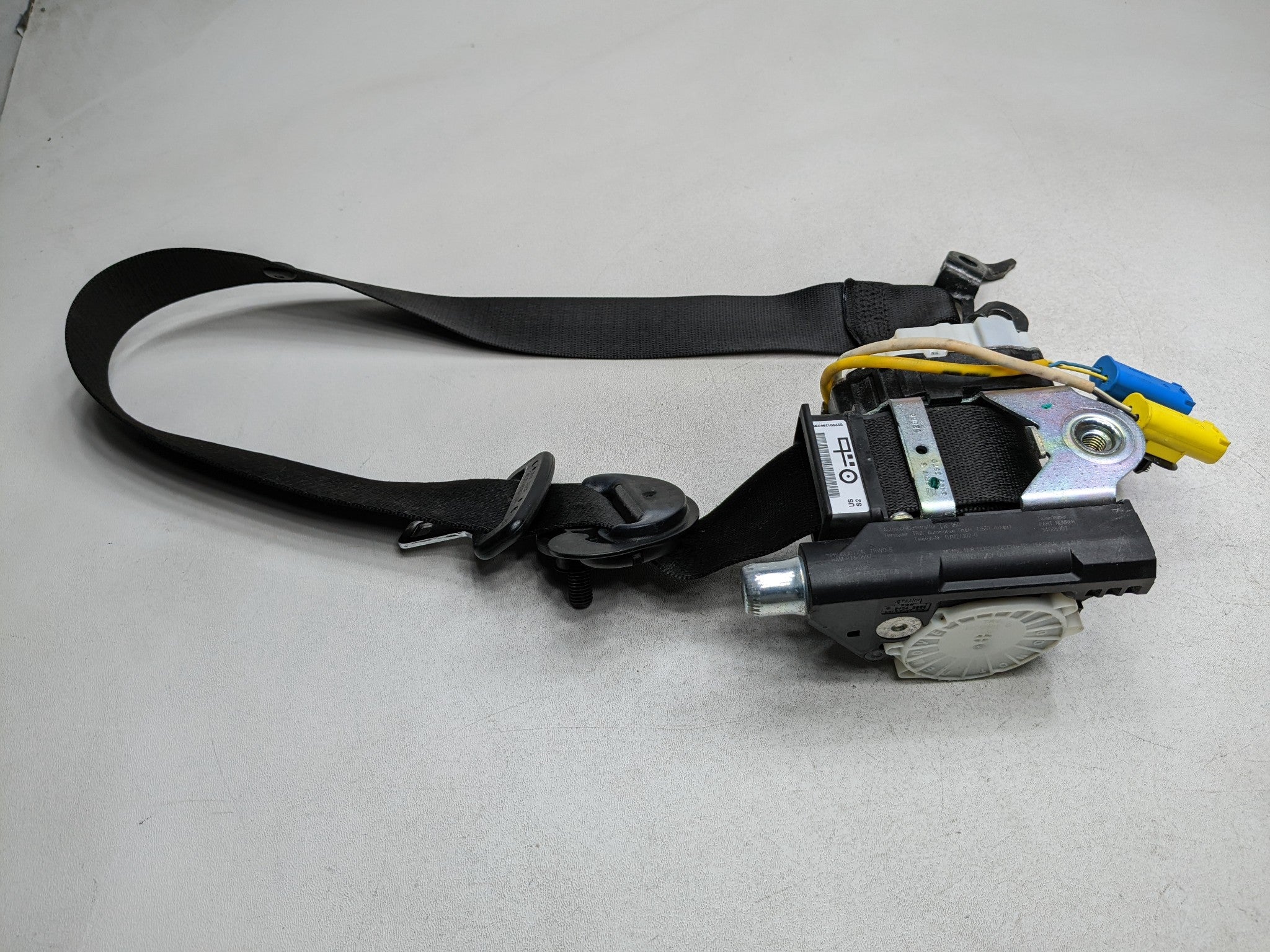 2013 - 2015 BMW X1 OEM SAFETY SEAT BELT RETRACTOR BLACK FRONT RIGHT SIDE