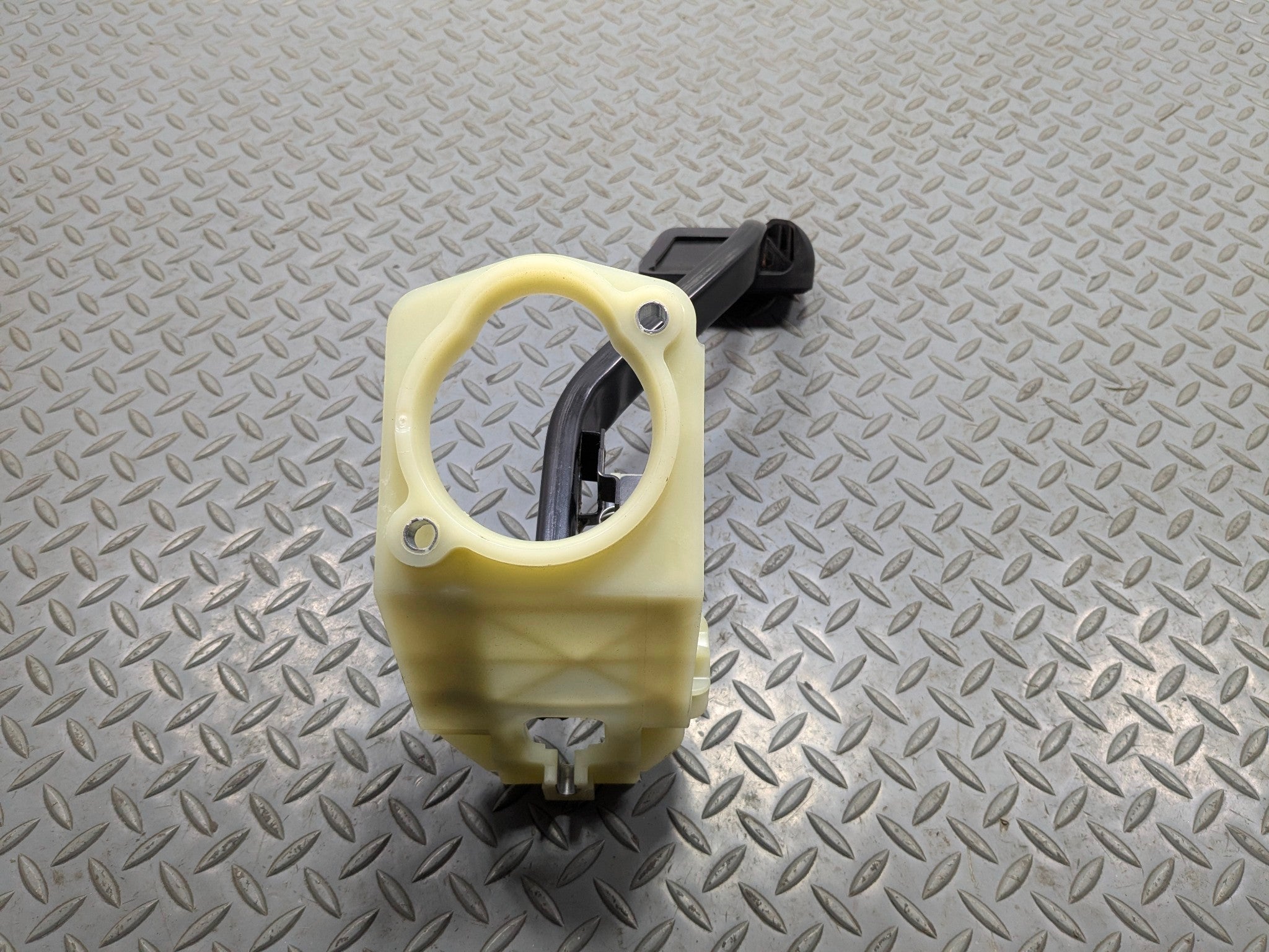 2013 - 2015 BMW X1 OEM FRONT BRAKE PEDAL WITH SUPPORT MOUNT BRACKET ASSEMBLY