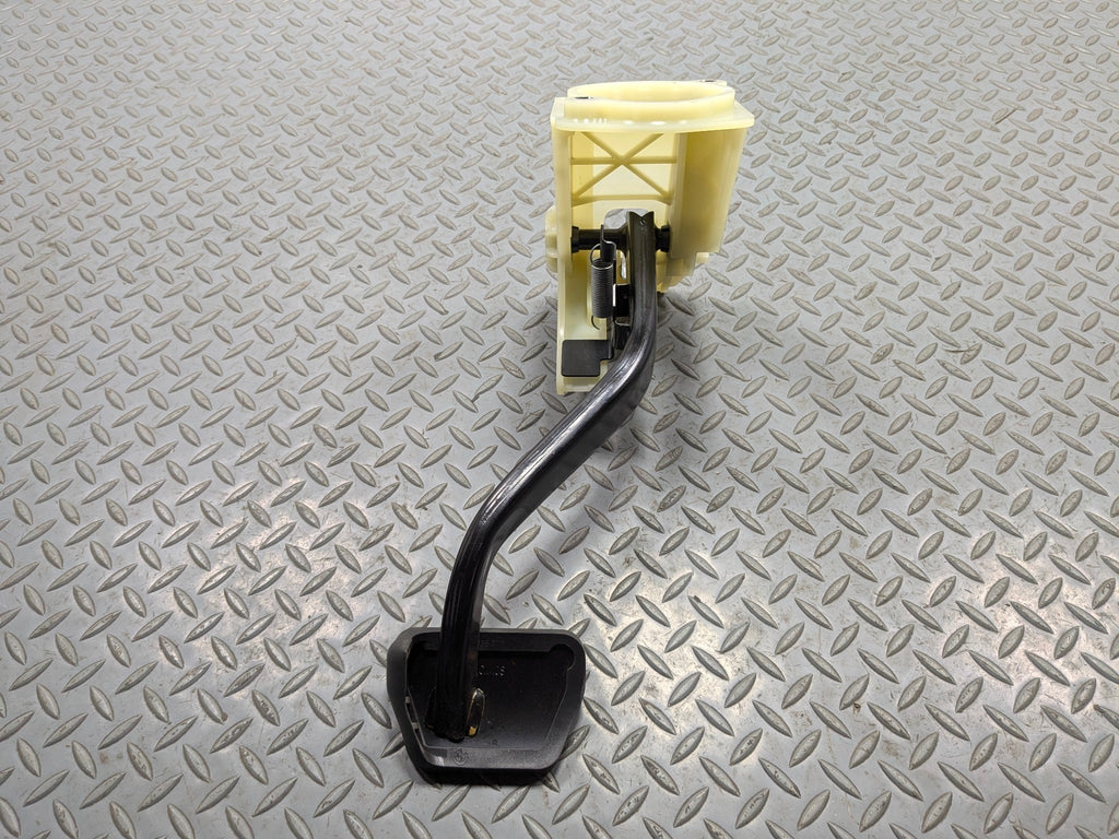 2013 - 2015 BMW X1 OEM FRONT BRAKE PEDAL WITH SUPPORT MOUNT BRACKET ASSEMBLY
