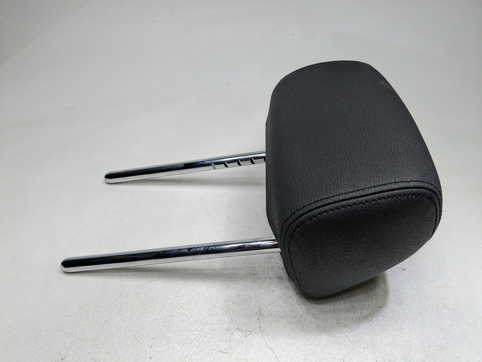 2013 - 2015 BMW X1 OEM SEAT HEADREST LEATHER BLACK REAR LEFT DRIVER SIDE