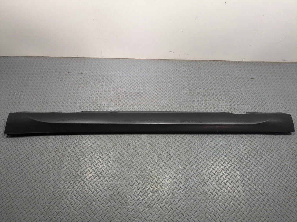 2013 - 2015 BMW X1 OEM SKIRT MOLDING ROCKER COVER PANEL LEFT DRIVER SIDE