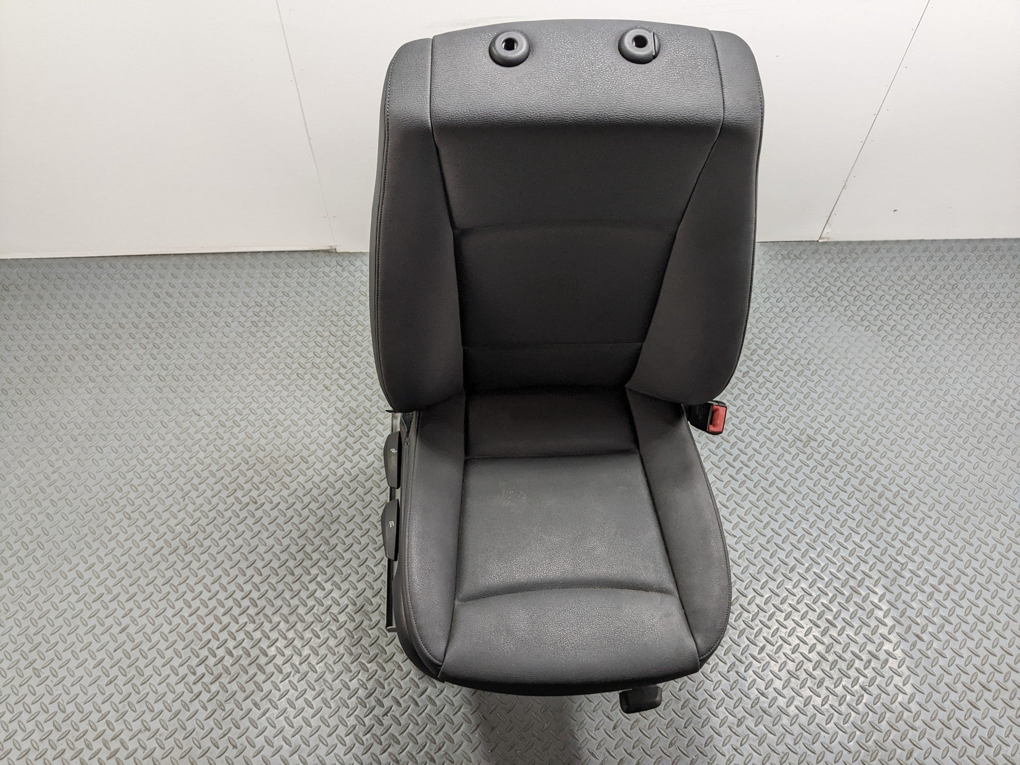 2013 - 2015 BMW X1 OEM SEAT BLACK LEATHER WITH BUCKLE FRONT RIGHT PASSENGER SIDE