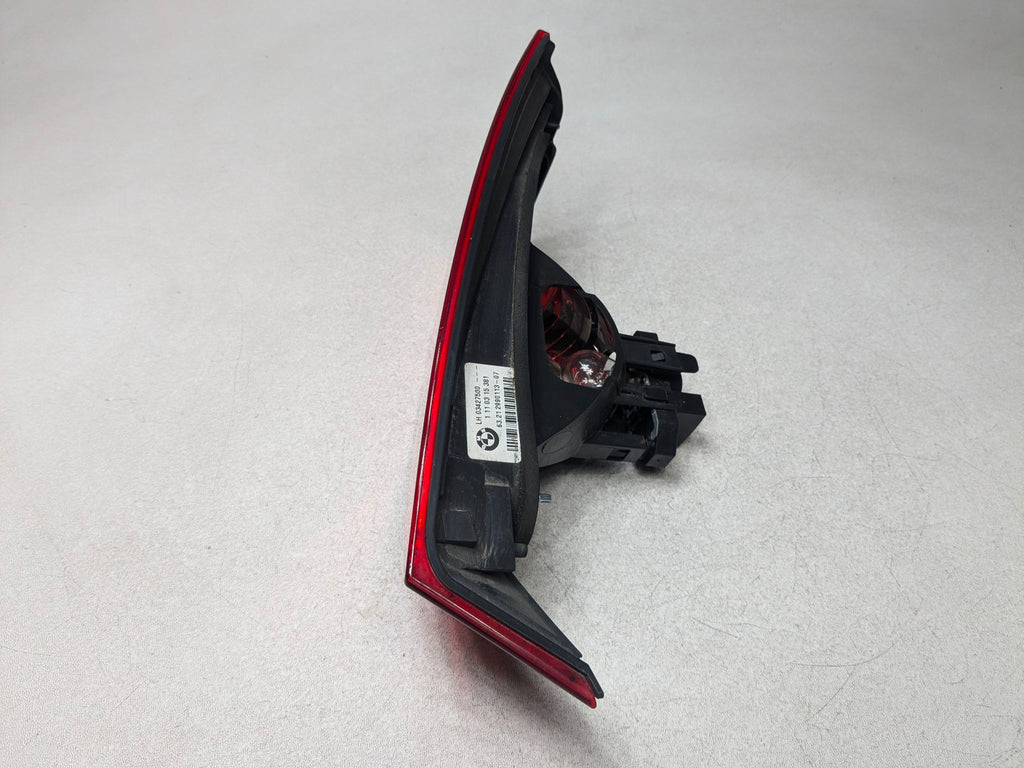 2013 - 2015 BMW X1 OEM INNER TAIL LIGHT ASSEMBLY GATE MOUNTED REAR LEFT SIDE