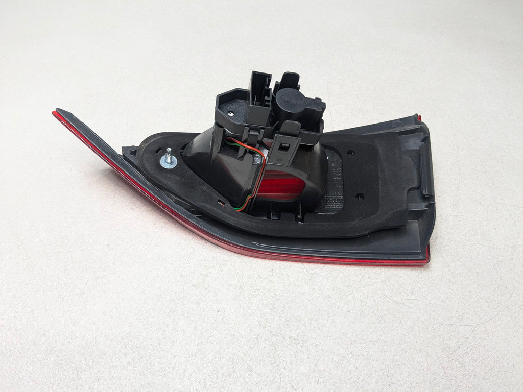 2013 - 2015 BMW X1 OEM INNER TAIL LIGHT ASSEMBLY GATE MOUNTED REAR LEFT SIDE