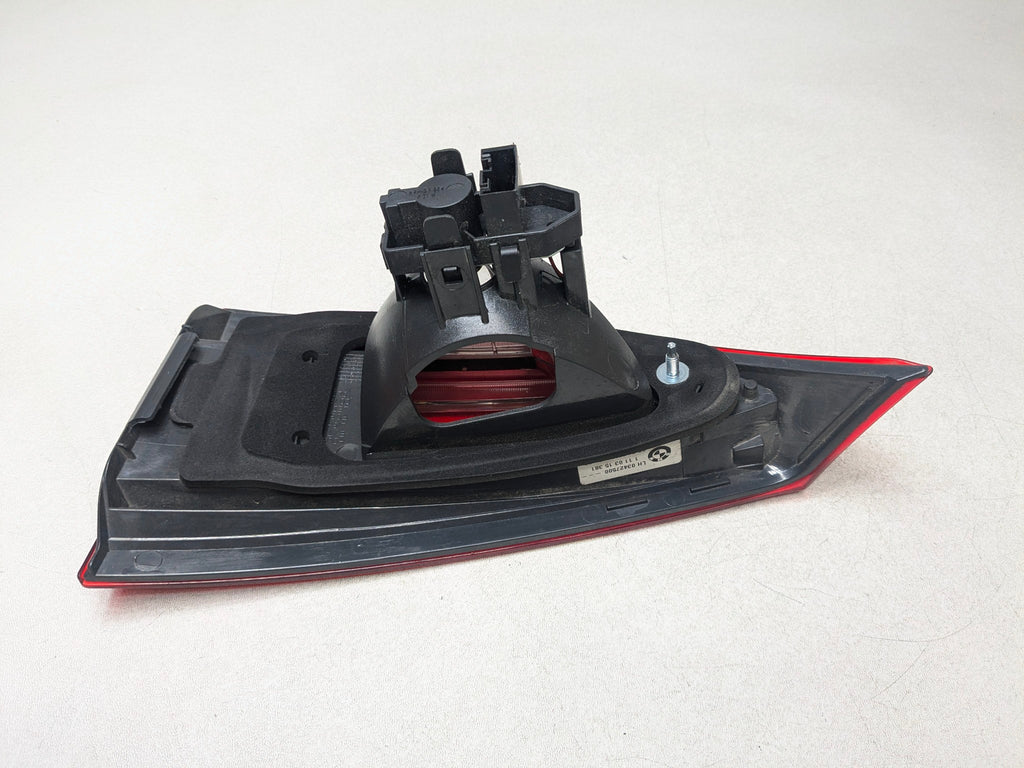 2013 - 2015 BMW X1 OEM INNER TAIL LIGHT ASSEMBLY GATE MOUNTED REAR LEFT SIDE