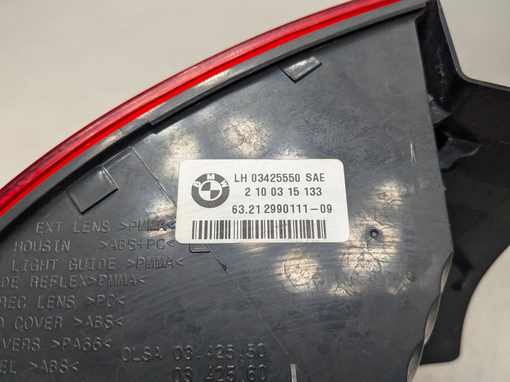 2013 - 2015 BMW X1 OEM OUTER TAIL LIGHT ASSEMBLY QUARTER MOUNTED REAR LEFT SIDE