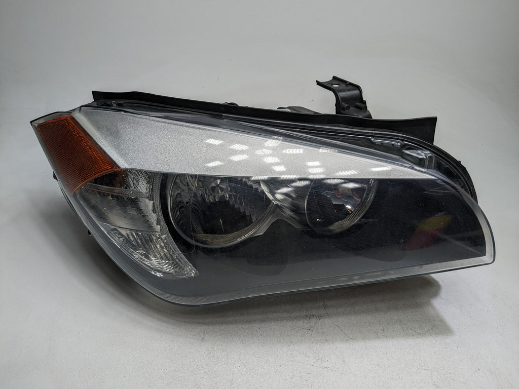 2013 - 2015 BMW X1 OEM XENON HEADLAMP ASSEMBLY FRONT RIGHT PASSENGER SIDE