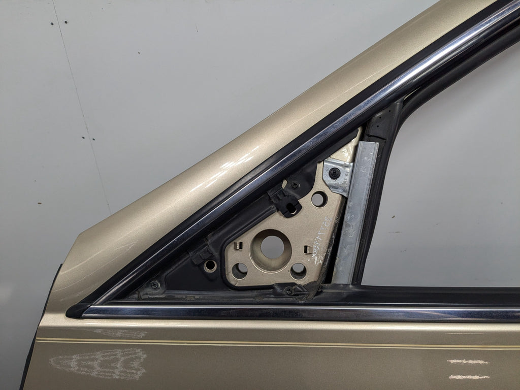 2000 - 2005 CADILLAC DEVILLE OEM DOOR SHELL PANEL LIGHT CASHMERE FRONT LEFT SIDE