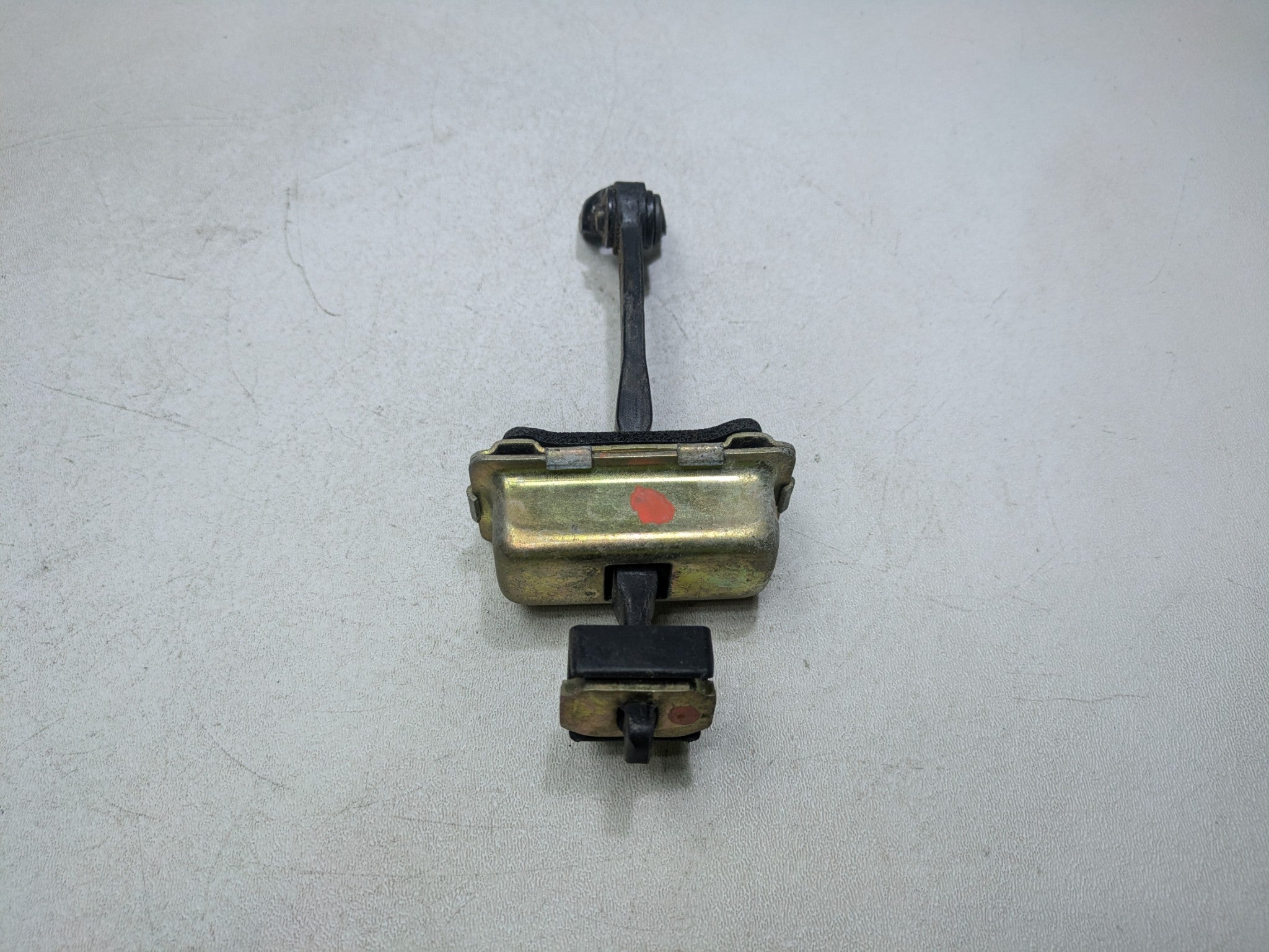 00 - 05 CADILLAC DEVILLE OEM DOOR CHECK STRAP STOPPER REAR RIGHT PASSENGER SIDE