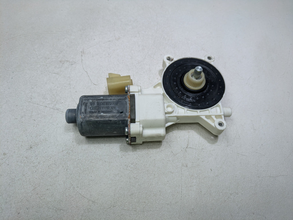 2000 - 2005 CADILLAC DEVILLE OEM POWER WINDOW MOTOR ASSEMBLY REAR RIGHT SIDE