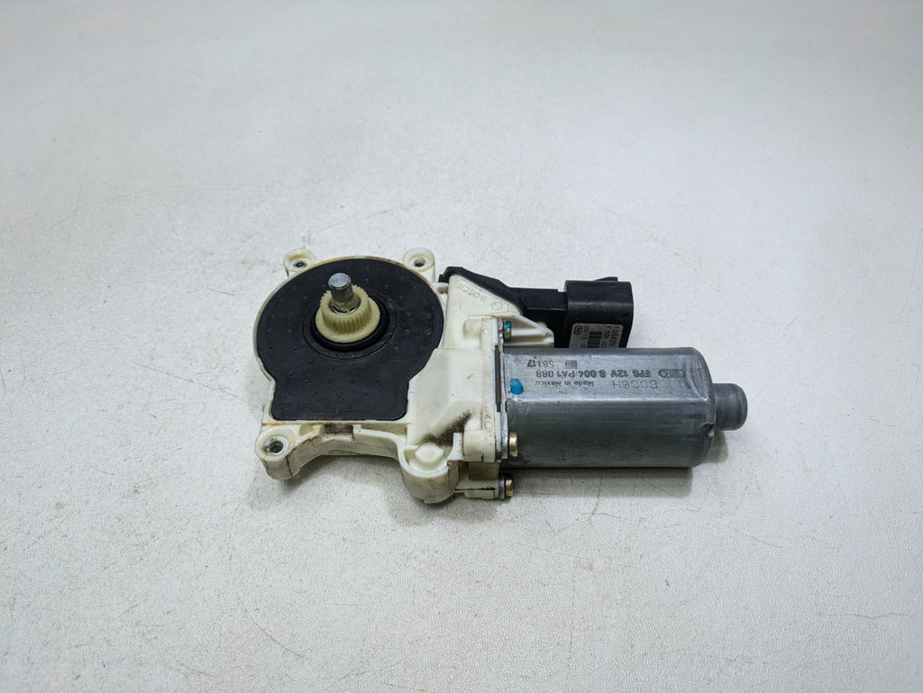 2000 - 2005 CADILLAC DEVILLE OEM POWER WINDOW MOTOR ASSEMBLY FRONT RIGHT SIDE