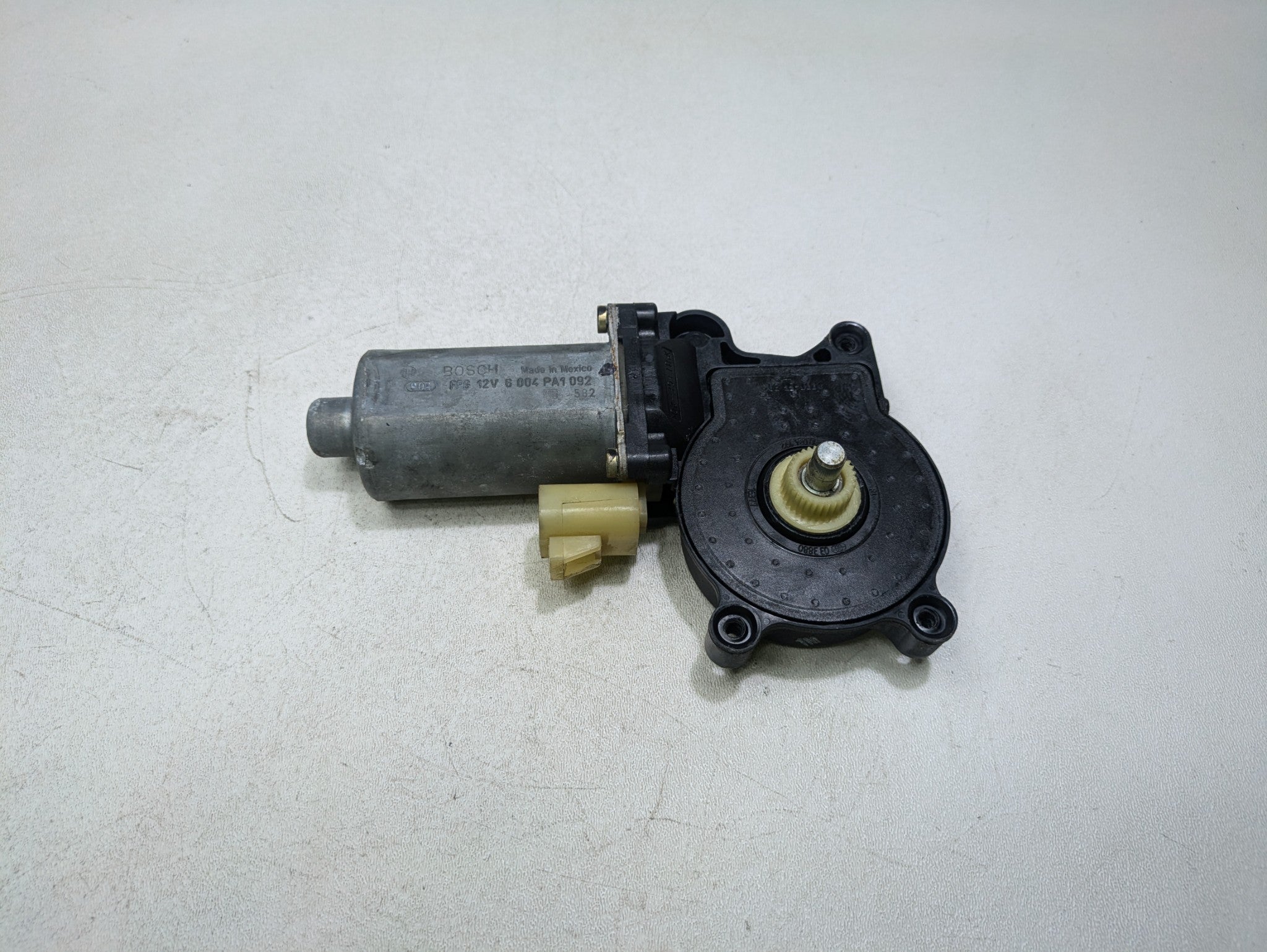 00 - 05 CADILLAC DEVILLE OEM POWER WINDOW MOTOR ASSEMBLY REAR LEFT DRIVER SIDE