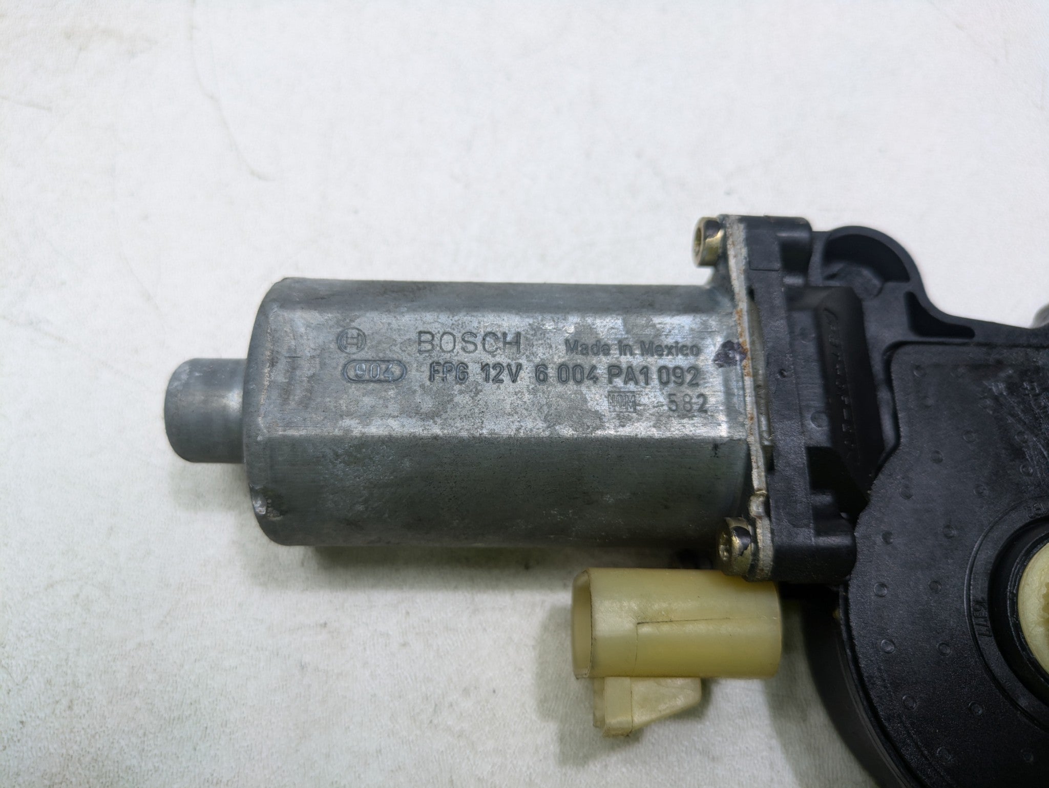 00 - 05 CADILLAC DEVILLE OEM POWER WINDOW MOTOR ASSEMBLY REAR LEFT DRIVER SIDE