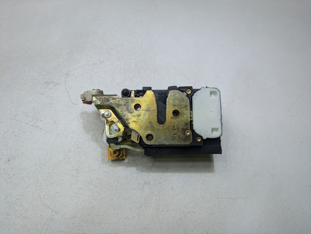 00 - 05 CADILLAC DEVILLE OEM DOOR LATCH LOCK ACTUATOR RAER RIGHT PASSENGER SIDE