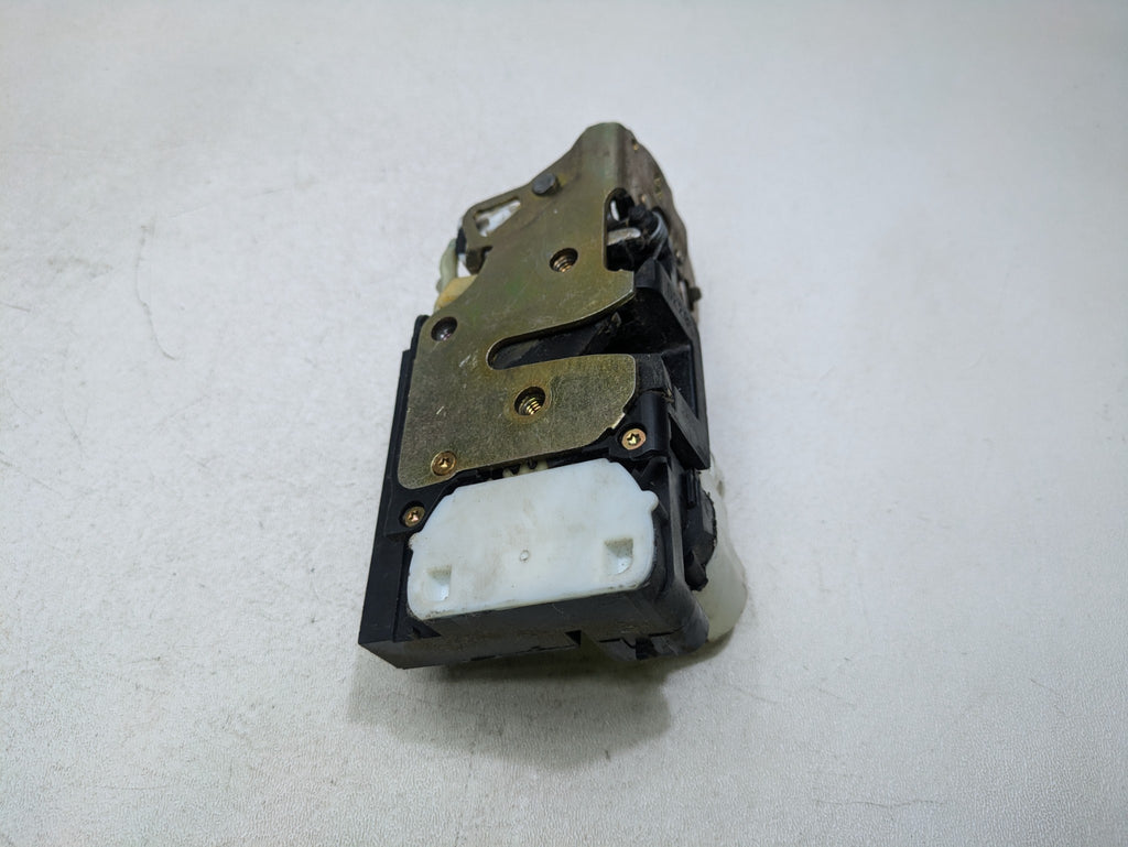 00 - 05 CADILLAC DEVILLE OEM DOOR LATCH LOCK ACTUATOR FRONT RIGHT PASSENGER SIDE
