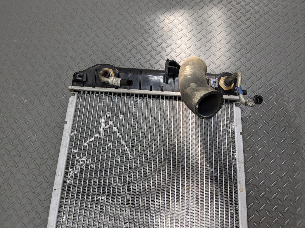 2000 - 2005 CADILLAC DEVILLE OEM ENGINE MOTOR COOLING RADIATOR ASSEMBLY