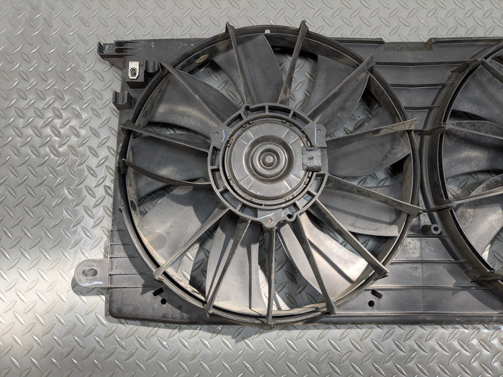2000 - 2005 CADILLAC DEVILLE OEM ELECTRIC COOLING MOTOR FAN BLADE WITH SHROUD