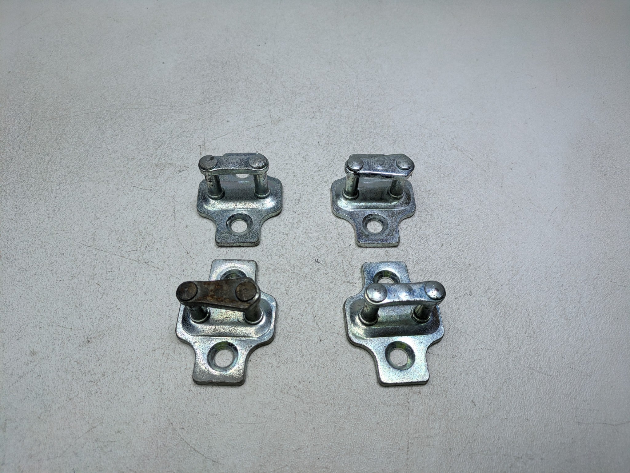 00 - 05 CADILLAC DEVILLE OEM DOOR LOCK STRIKER PLATE FRONT REAR LEFT AND RIGHT