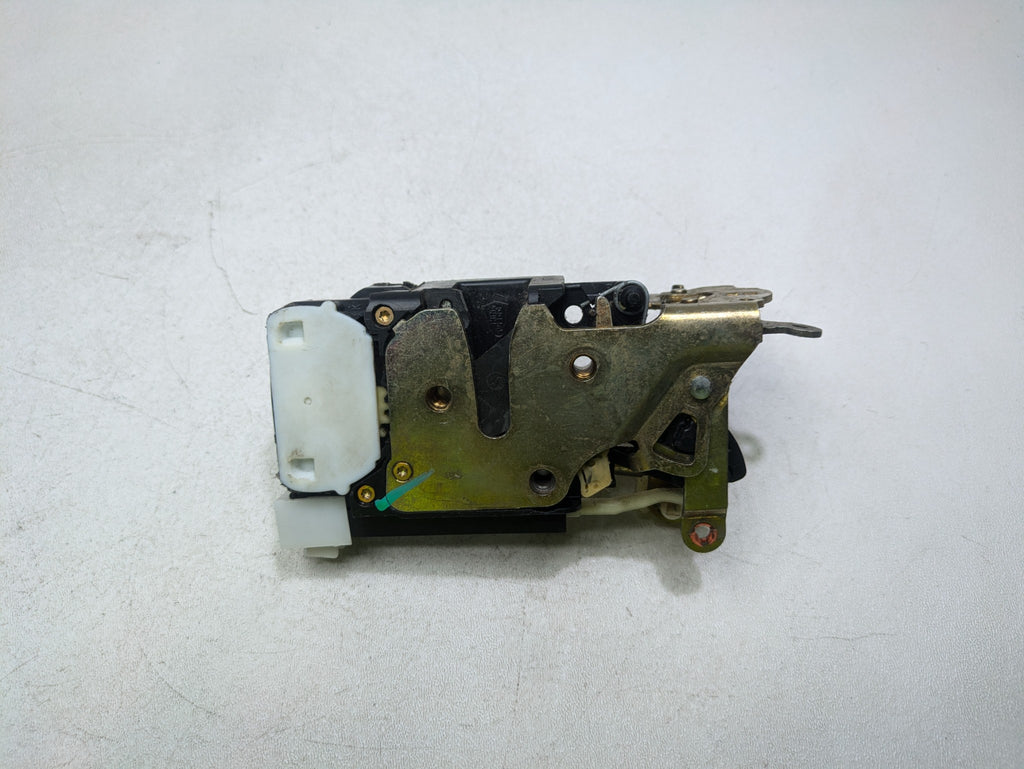 2000 - 2005 CADILLAC DEVILLE OEM DOOR LATCH LOCK ACTUATOR FRONT LEFT DRIVER SIDE