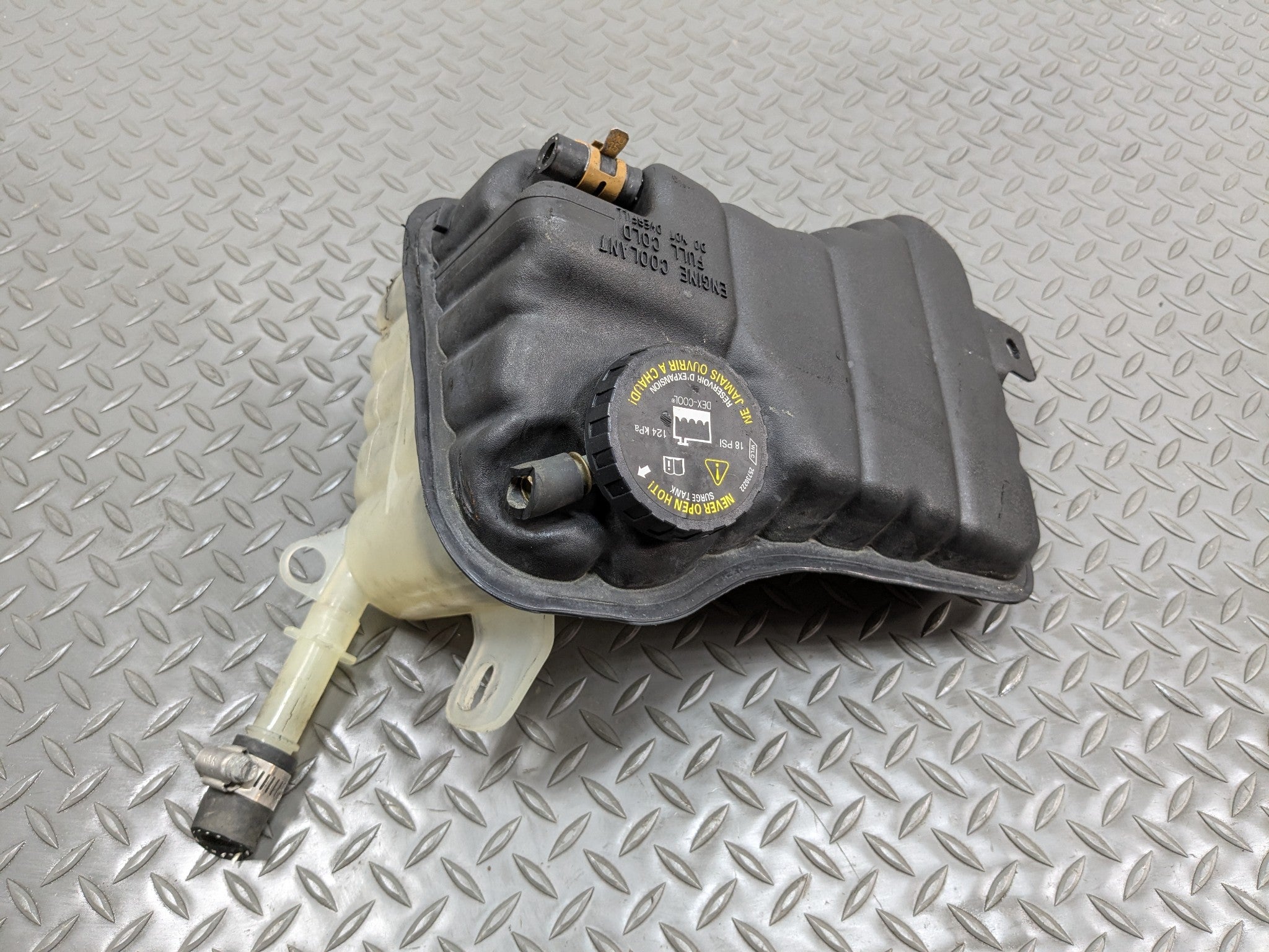 00 - 05 CADILLAC DEVILLE OEM COOLANT RECOVERY BOTTLE EXPANSION RESERVOIR TANK