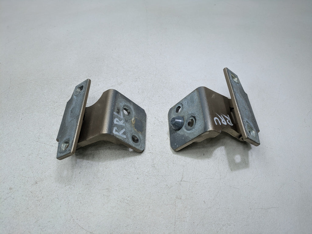 2000 - 2005 CADILLAC DEVILLE OEM DOOR HINGE SET UPPER AND LOWER REAR RIGHT SIDE
