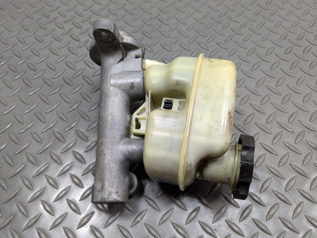 2000 - 2005 CADILLAC DEVILLE OEM BRAKE MASTER CYLINDER WITH RESERVOIR TANK