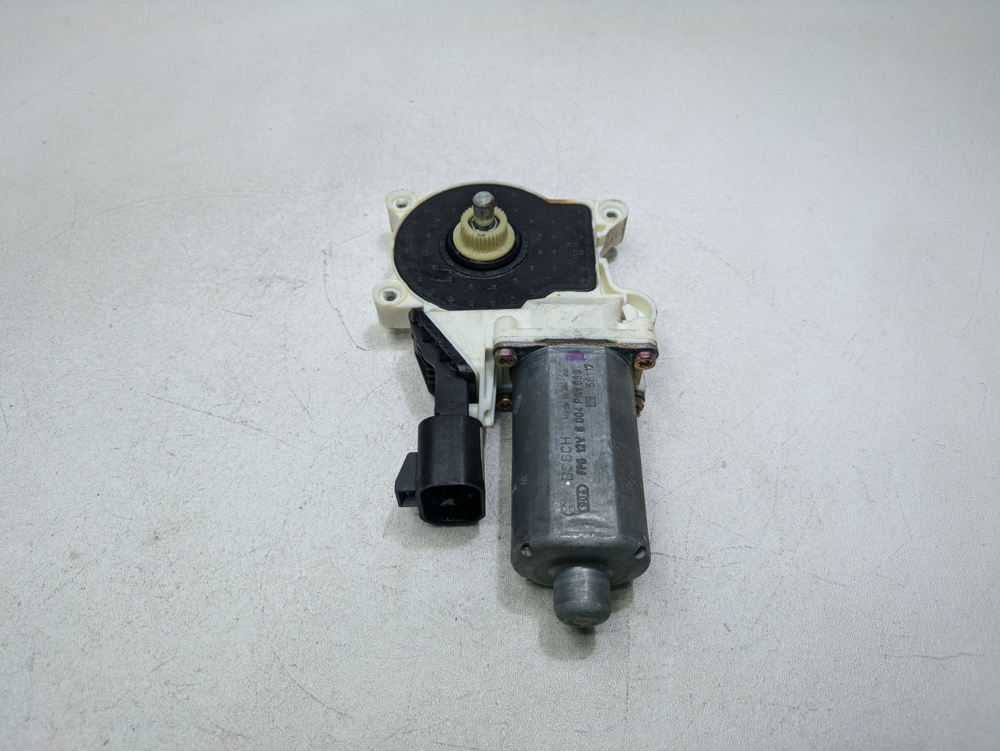 00 - 05 CADILLAC DEVILLE OEM POWER WINDOW MOTOR ASSEMBLY FRONT LEFT DRIVER SIDE