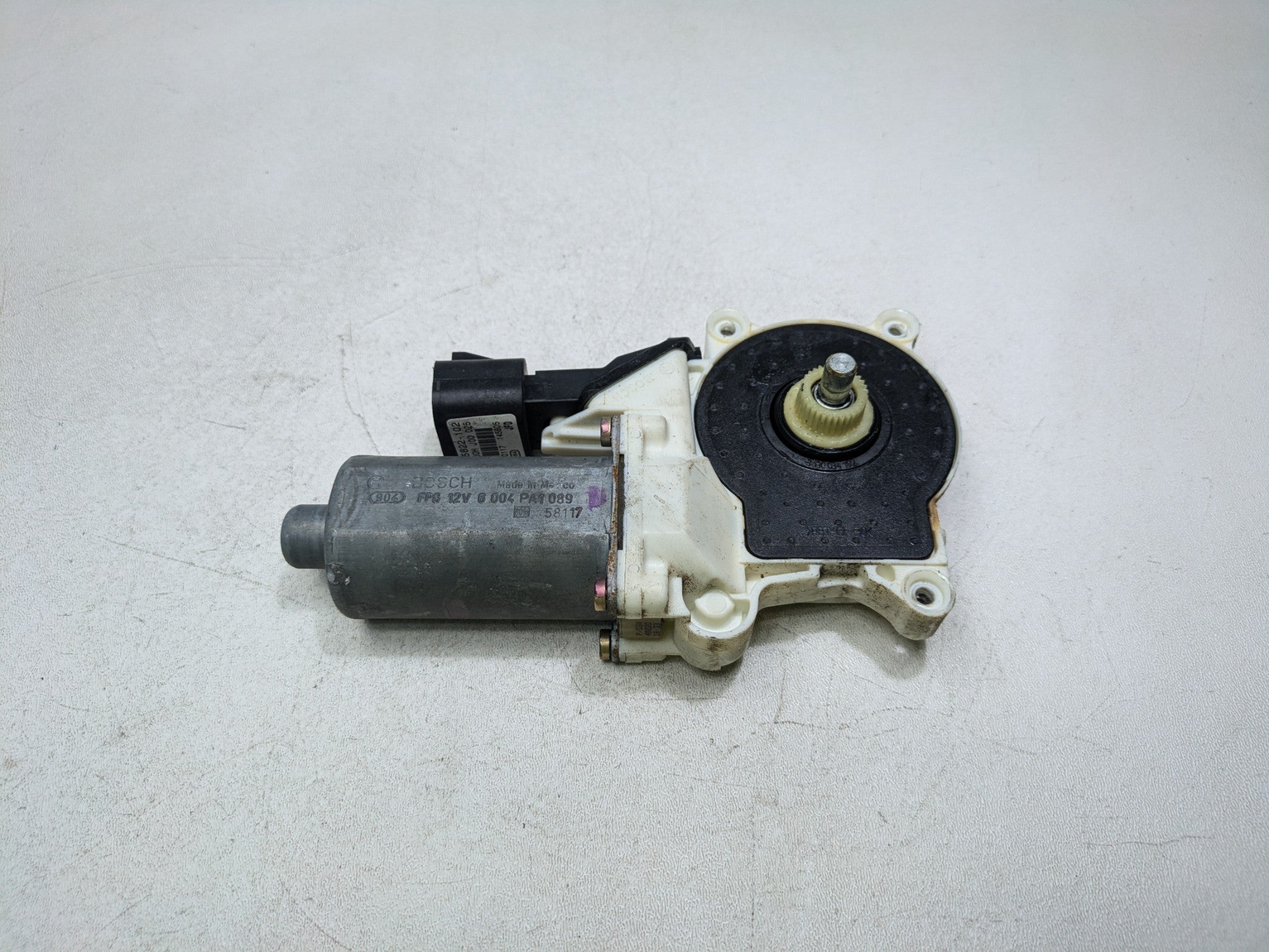 00 - 05 CADILLAC DEVILLE OEM POWER WINDOW MOTOR ASSEMBLY FRONT LEFT DRIVER SIDE