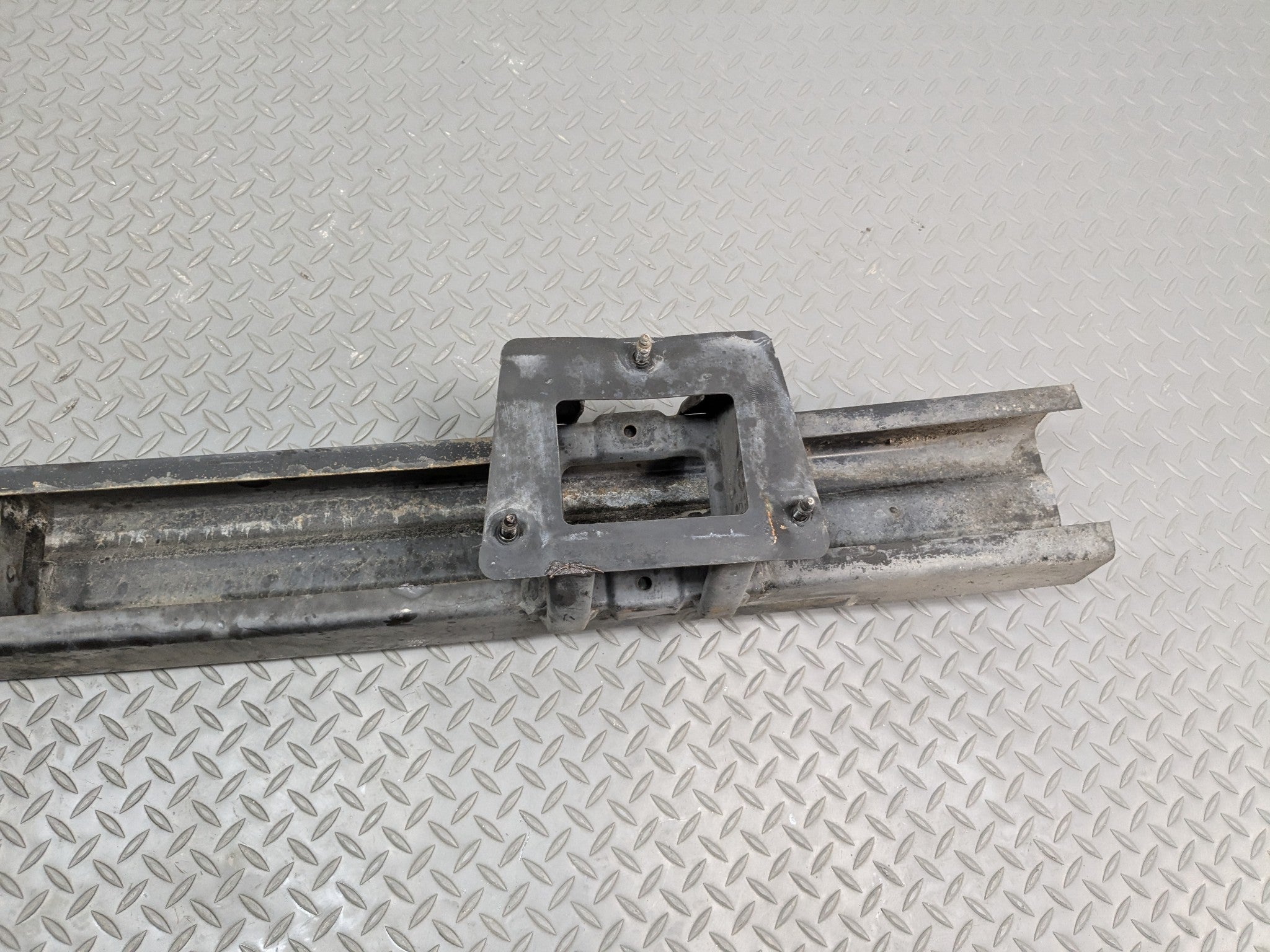 2000 - 2005 CADILLAC DEVILLE OEM REAR BUMPER REINFORCEMENT SUPPORT IMPACT BAR