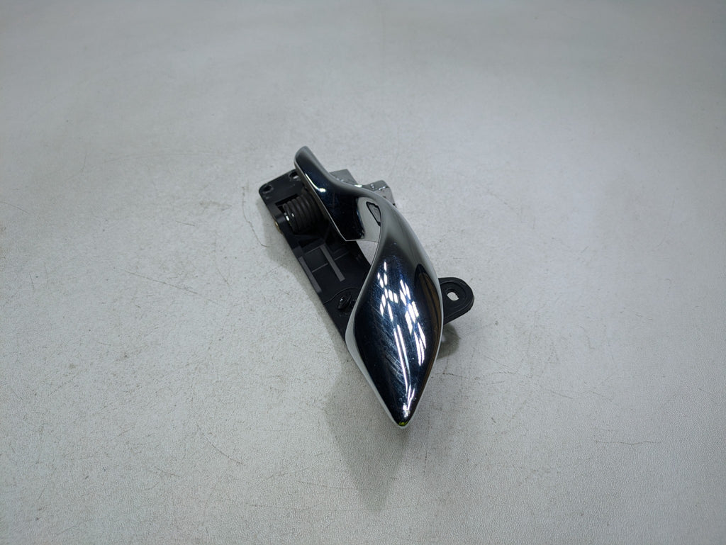 2000 - 2005 CADILLAC DEVILLE OEM INTERIOR INSIDE DOOR HANDLE REAR RIGHT SIDE
