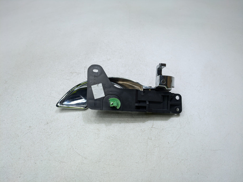 2000 - 2005 CADILLAC DEVILLE OEM INTERIOR INSIDE DOOR HANDLE REAR RIGHT SIDE