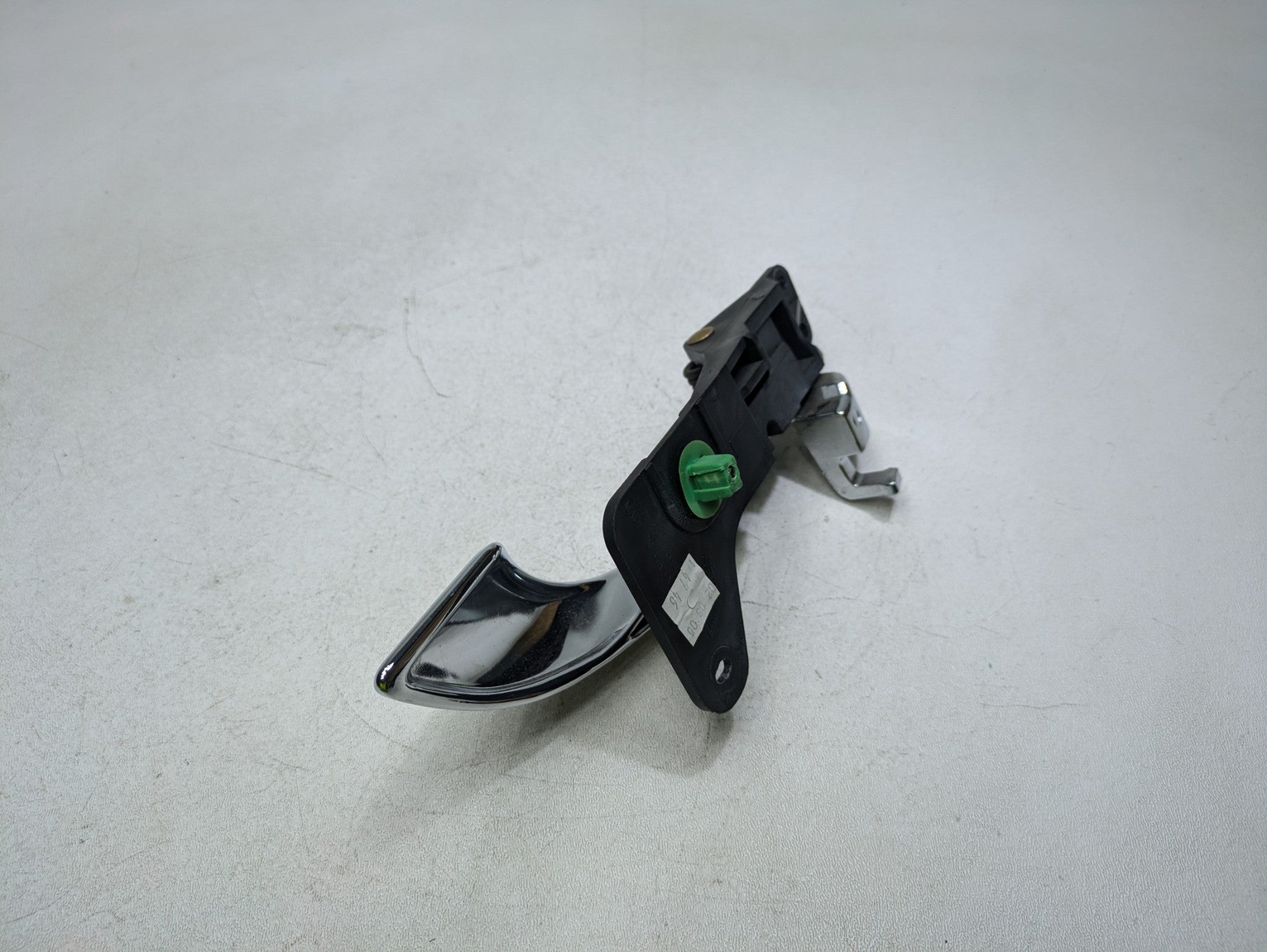 00 - 05 CADILLAC DEVILLE OEM INTERIOR INSIDE DOOR HANDLE REAR LEFT DRIVER SIDE