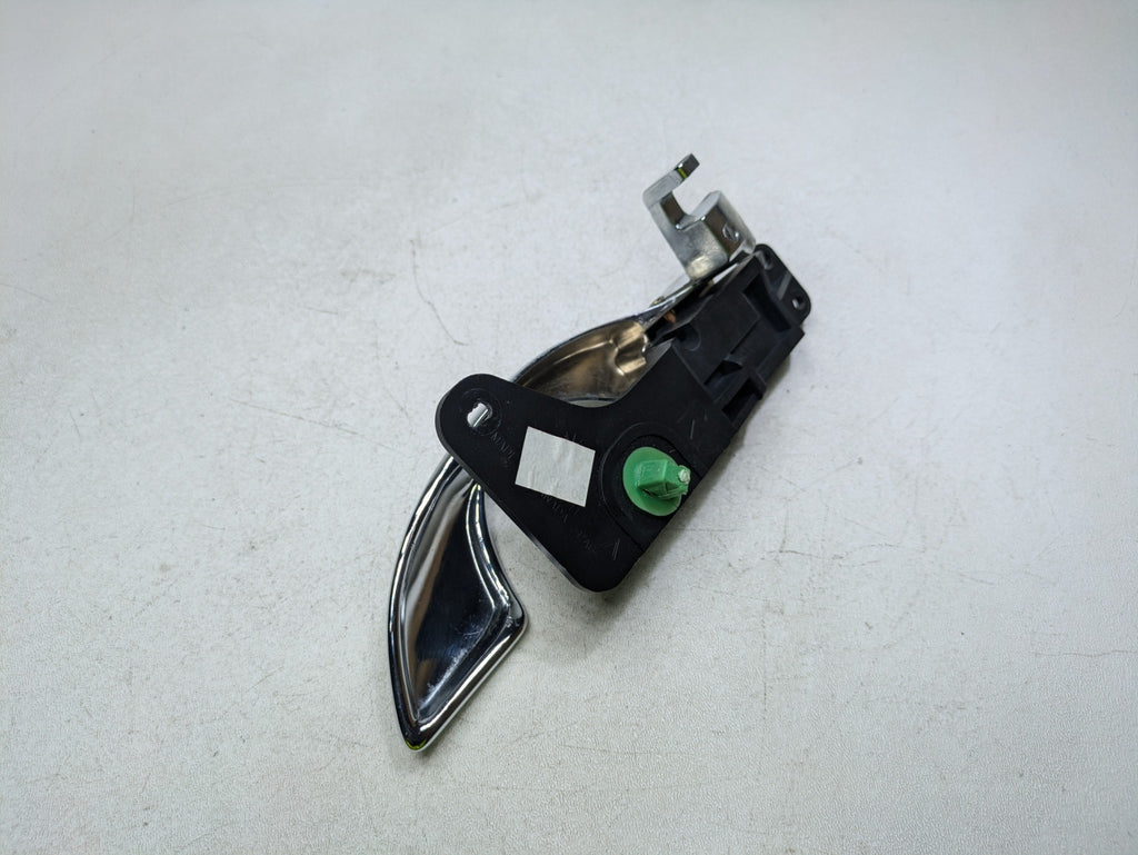 2000 - 2005 CADILLAC DEVILLE OEM INTERIOR INSIDE DOOR HANDLE FRONT RIGHT SIDE