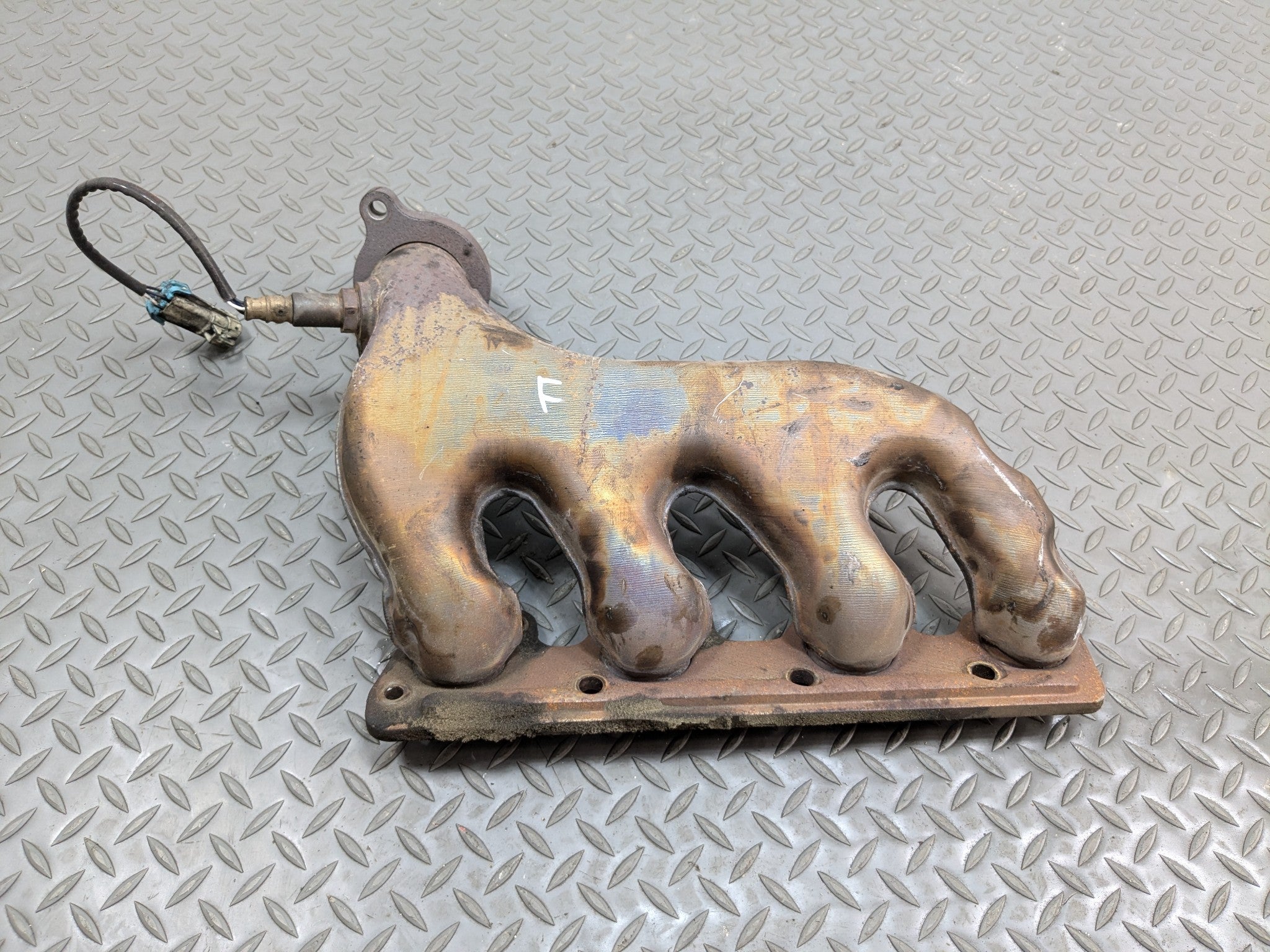 00 - 05 CADILLAC DEVILLE OEM EXHAUST MANIFOLD DOWNPIPE FRONT LEFT DRIVER SIDE