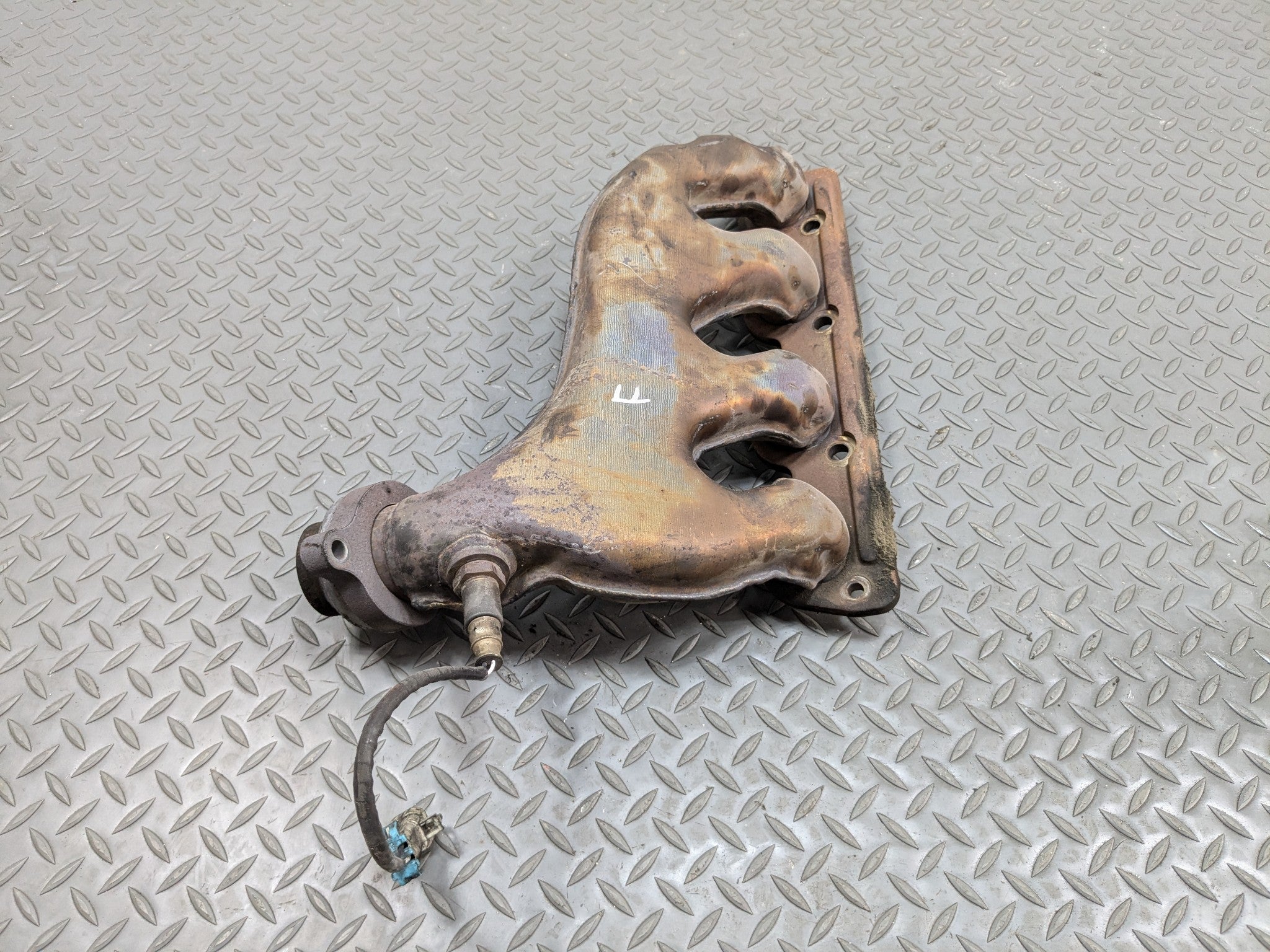 00 - 05 CADILLAC DEVILLE OEM EXHAUST MANIFOLD DOWNPIPE FRONT LEFT DRIVER SIDE
