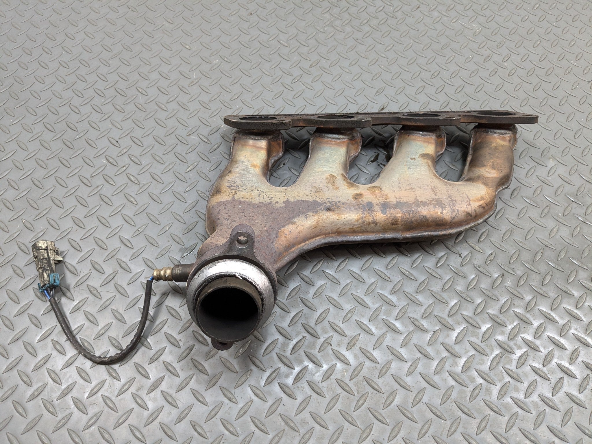 00 - 05 CADILLAC DEVILLE OEM EXHAUST MANIFOLD DOWNPIPE FRONT LEFT DRIVER SIDE