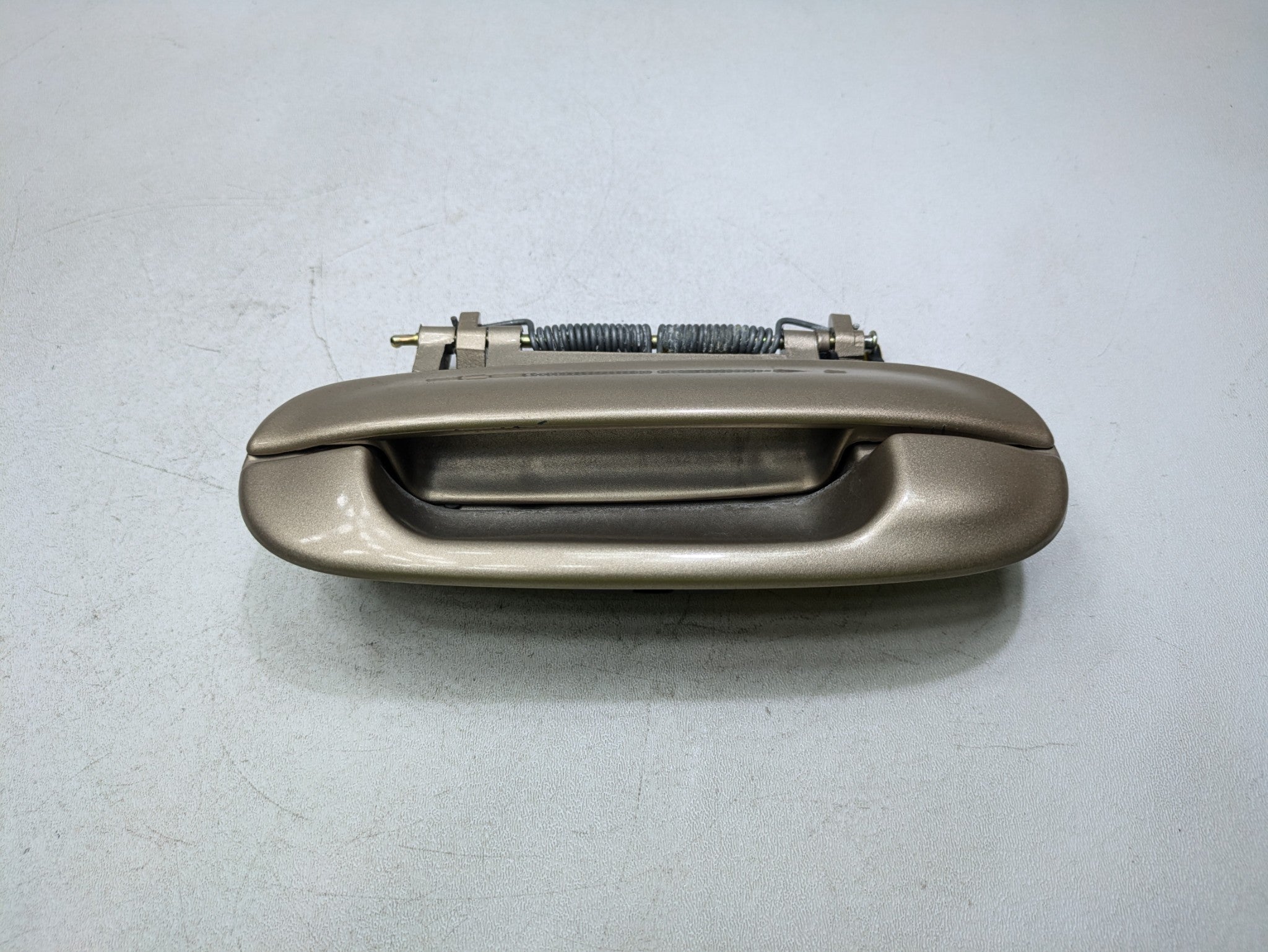 2000 - 2005 CADILLAC DEVILLE OEM EXTERIOR DOOR HANDLE REAR LEFT DRIVER SIDE