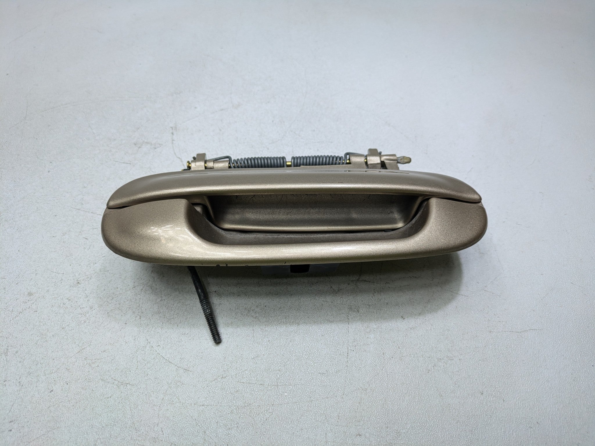 2000 - 2005 CADILLAC DEVILLE OEM EXTERIOR DOOR HANDLE REAR RIGHT PASSENGER SIDE