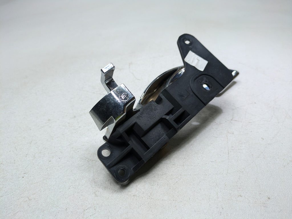 00 - 05 CADILLAC DEVILLE OEM INTERIOR INSIDE DOOR HANDLE FRONT LEFT DRIVER SIDE