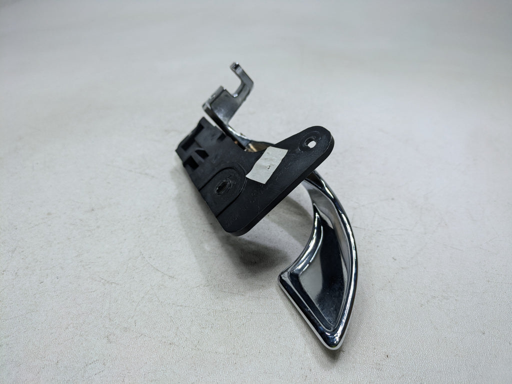 00 - 05 CADILLAC DEVILLE OEM INTERIOR INSIDE DOOR HANDLE FRONT LEFT DRIVER SIDE