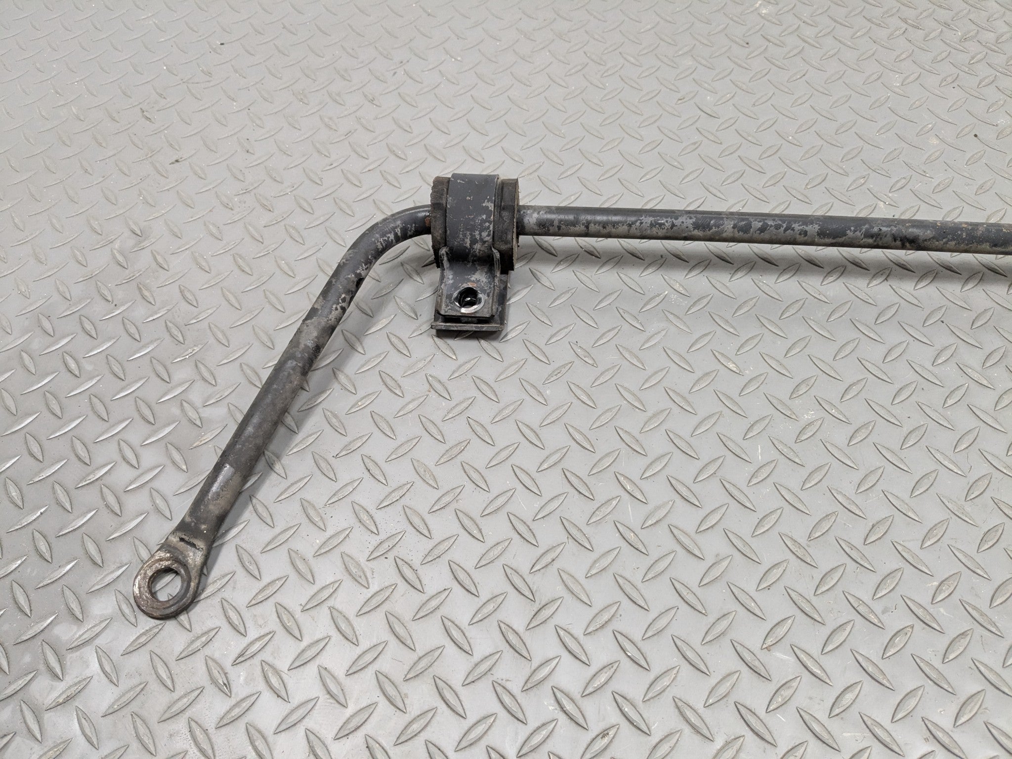 00 - 05 CADILLAC DEVILLE OEM SUSPENSION STABILIZER BAR ANTI ROLL ROD REAR SIDE