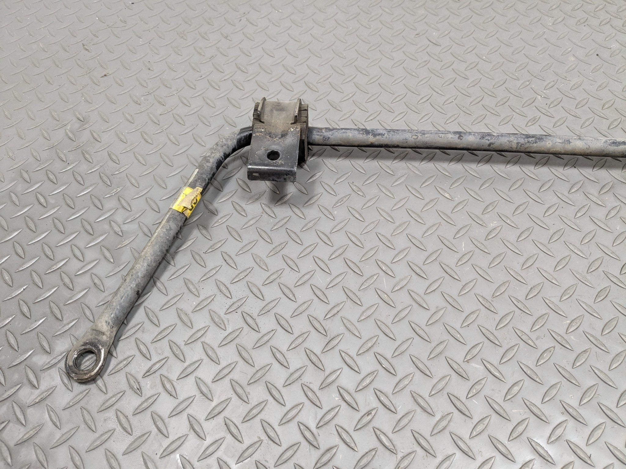 00 - 05 CADILLAC DEVILLE OEM SUSPENSION STABILIZER BAR ANTI ROLL ROD REAR SIDE