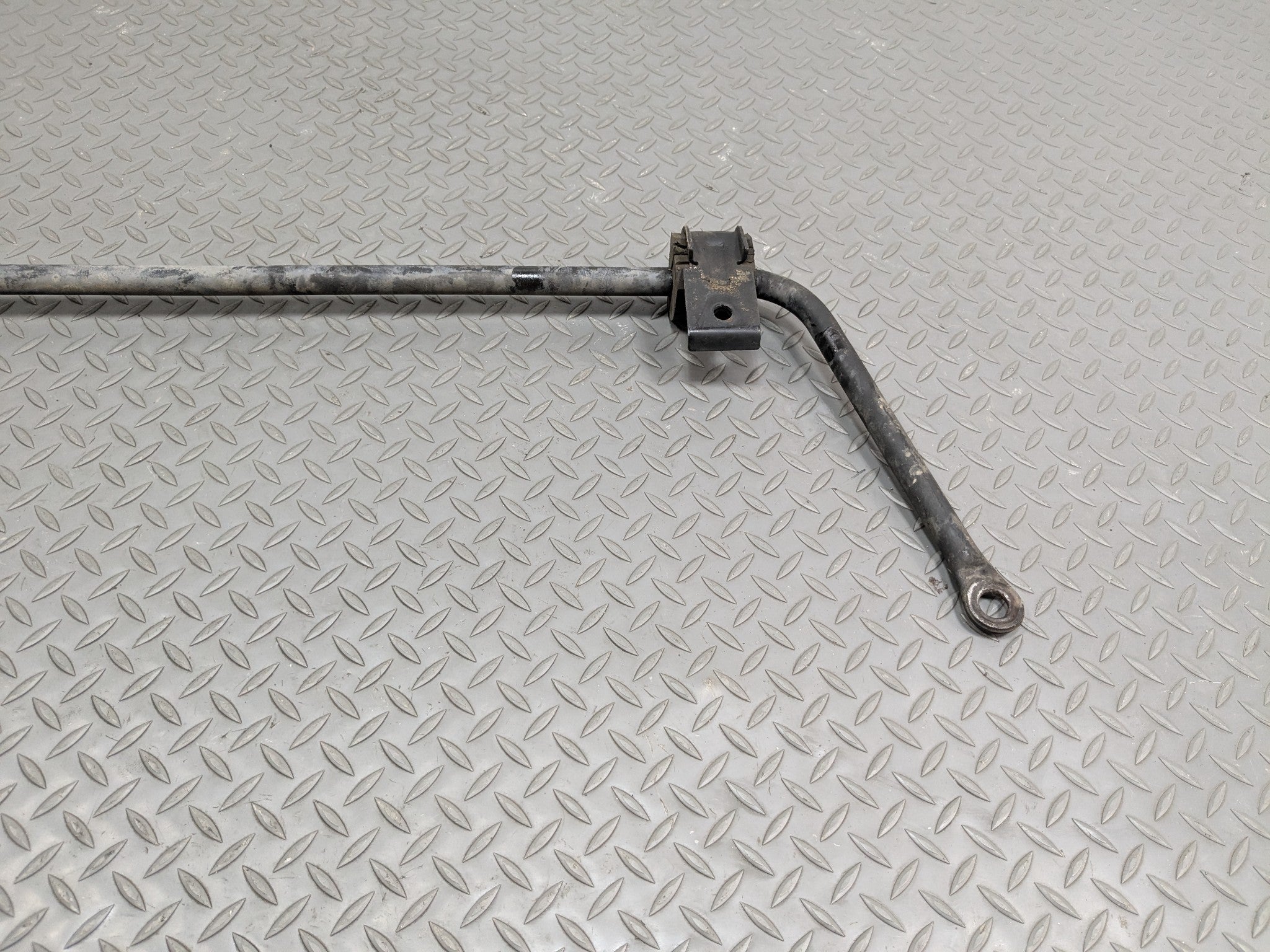 00 - 05 CADILLAC DEVILLE OEM SUSPENSION STABILIZER BAR ANTI ROLL ROD REAR SIDE