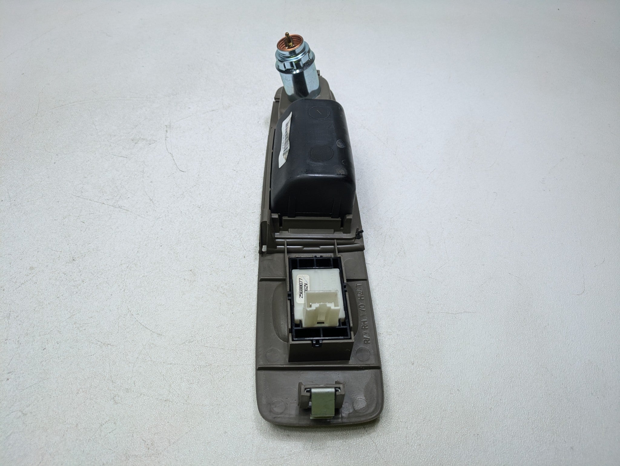 00 - 05 CADILLAC DEVILLE OEM POWER DOOR WINDOW SWITCH REAR RIGHT PASSENGER SIDE