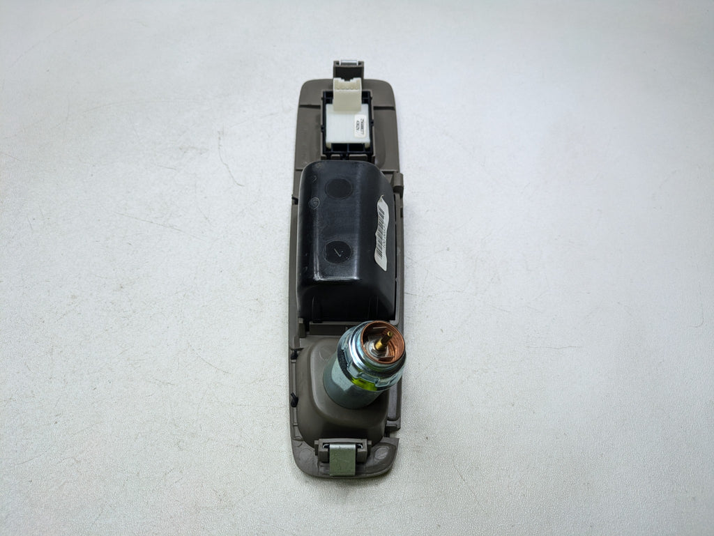 00 - 05 CADILLAC DEVILLE OEM POWER DOOR WINDOW SWITCH REAR RIGHT PASSENGER SIDE
